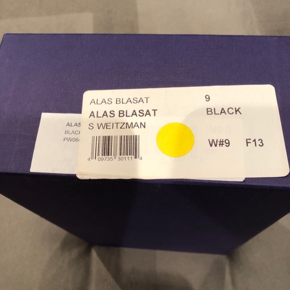 Stuart Weitzman Evening Shoe with Crystal Bow - Picture 3 of 3